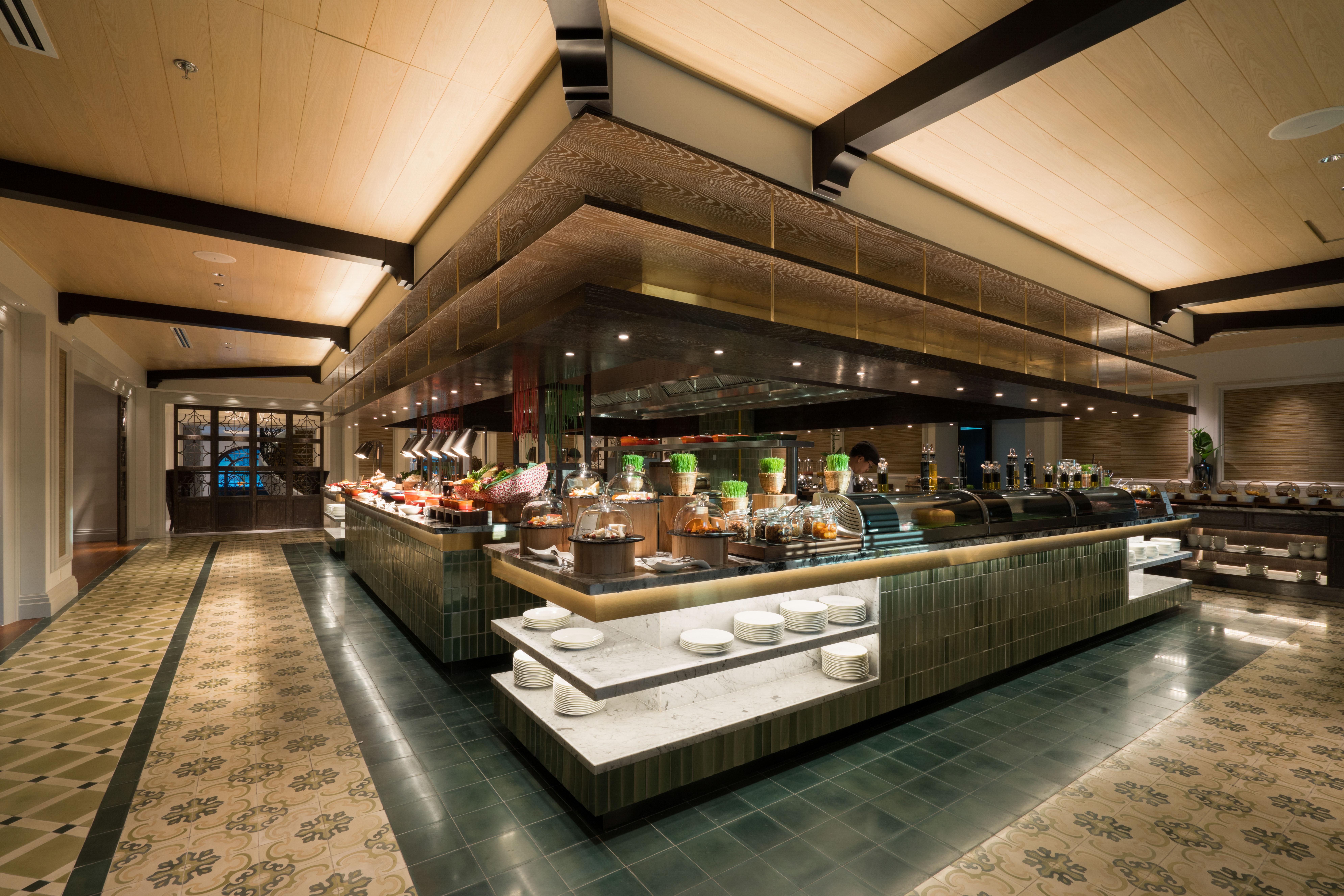 Mai House Saigon Hotel Ho Chi Minh City Exterior photo The buffet at the hotel