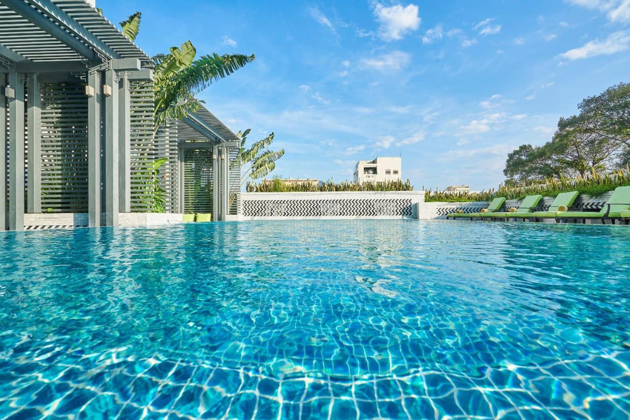 Mai House Saigon Hotel Ho Chi Minh City Exterior photo The swimming pool at the hotel