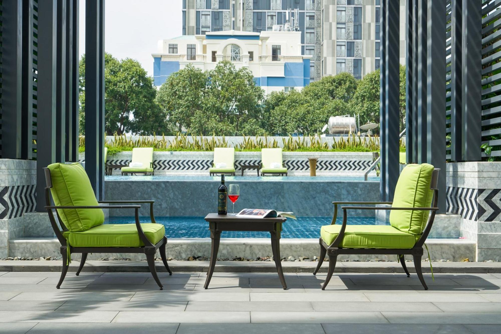 Mai House Saigon Hotel Ho Chi Minh City Exterior photo The pool at the hotel